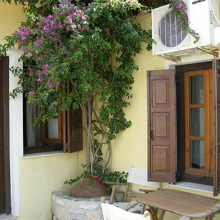 Aktaion Otel Kálamos